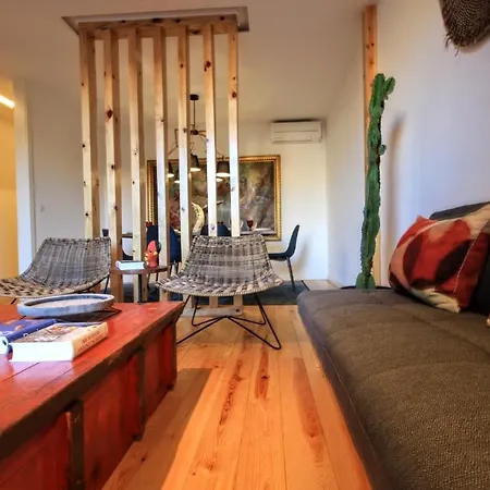 아파트 Quirky And Comfortable - Arroios